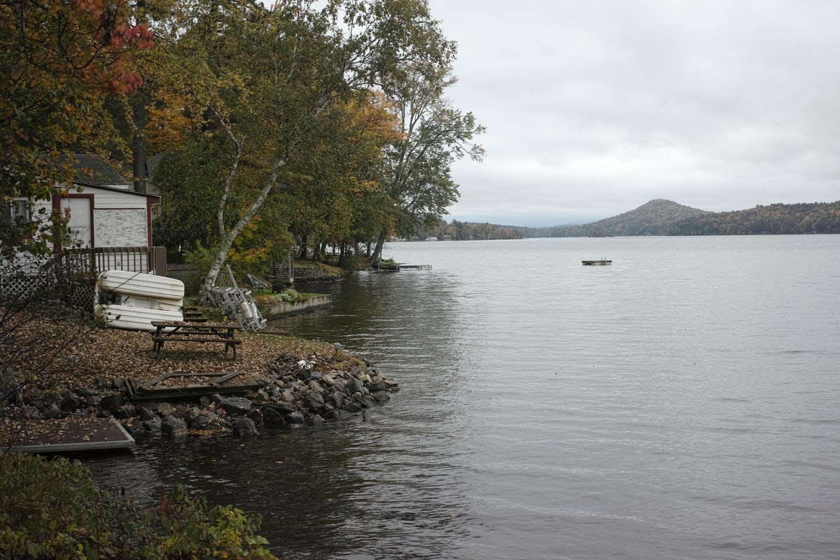 Cabins around Lake Dunmore